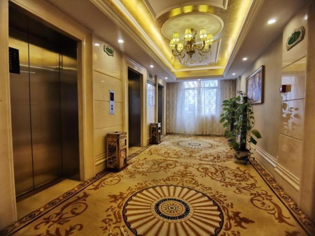 Greentree Inn Shenzhen Dongmen Business Hotel Exterior photo