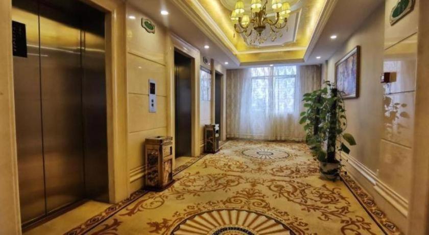 Greentree Inn Shenzhen Dongmen Business Hotel Exterior photo